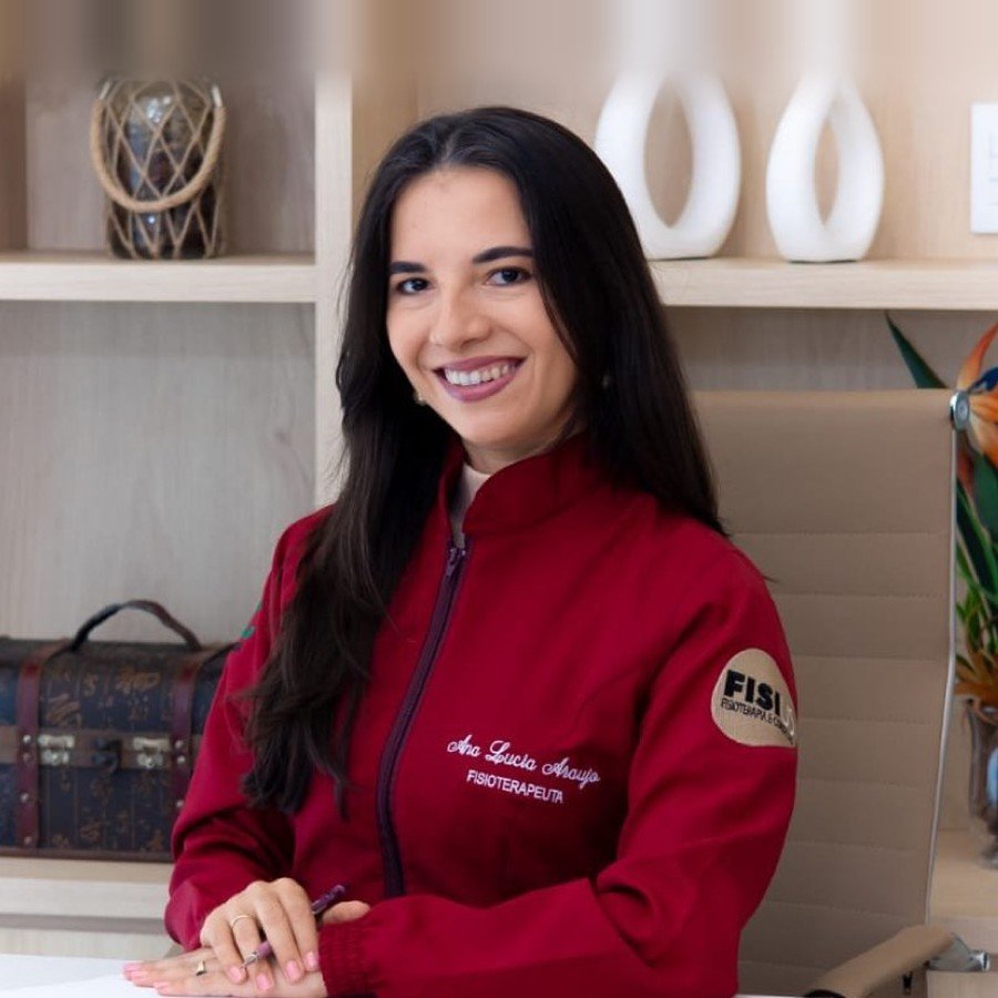 Dra. Ana Lúcia Araújo, fisioterapeuta